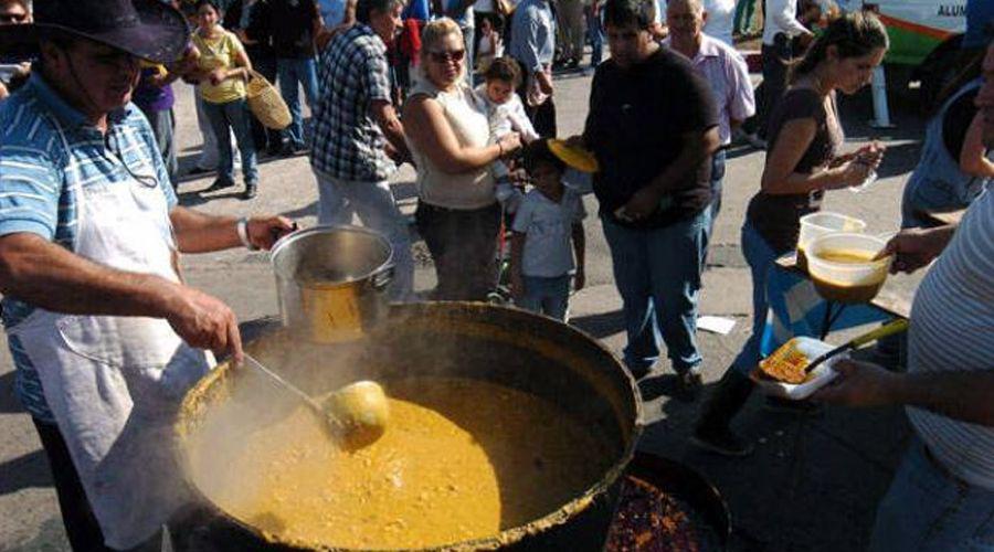 San Pedro de Guasayaacuten celebraraacute el 25 de Mayo con un gran concurso de locro