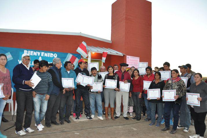 En los actos estuvo presente el ministro de Desarrollo Social de la Provincia Dr Ángel Niccolai