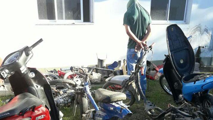 Detienen a un hombre y secuestran motocicletas en Loreto
