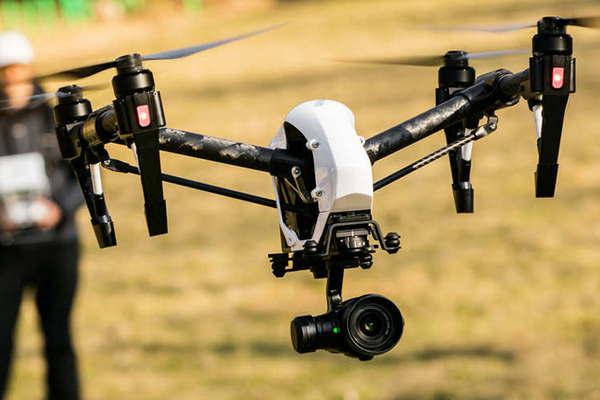 Desaparecioacute un sereno hace 9 diacuteas y lo buscan con drones