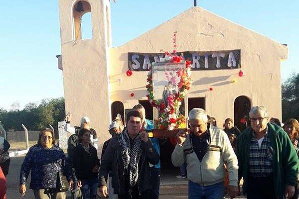 Santa Rita bendijo a todo su pueblo devoto en Puerta de Chaacutevez