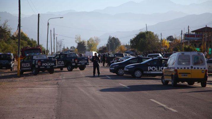 Apuntildealoacute a una embarazada huyoacute y matoacute a dos policiacuteas