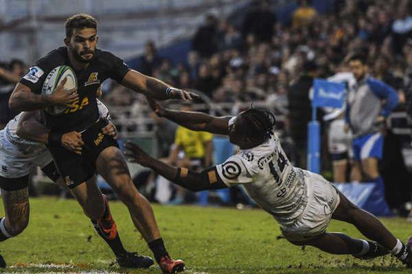 Los Jaguares cosecharon su sexta victoria consecutiva y se afianzan 