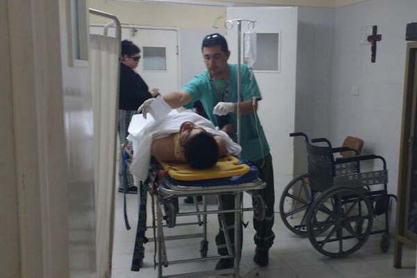 Resultoacute con graves lesiones en un derrape