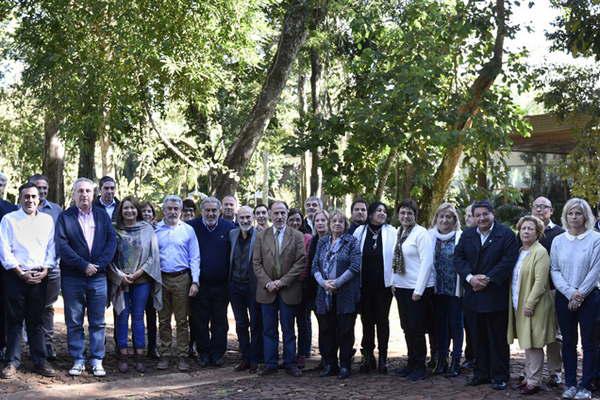 Acuerdan criterios de educacioacuten sexual integral