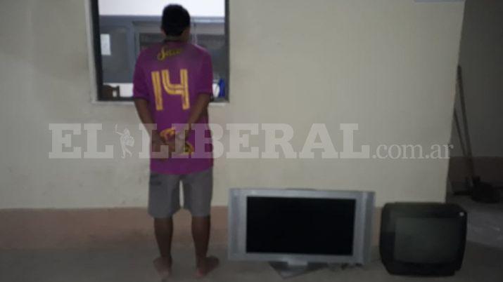 Lo detuvieron cuando trataba de vender dos televisores robados