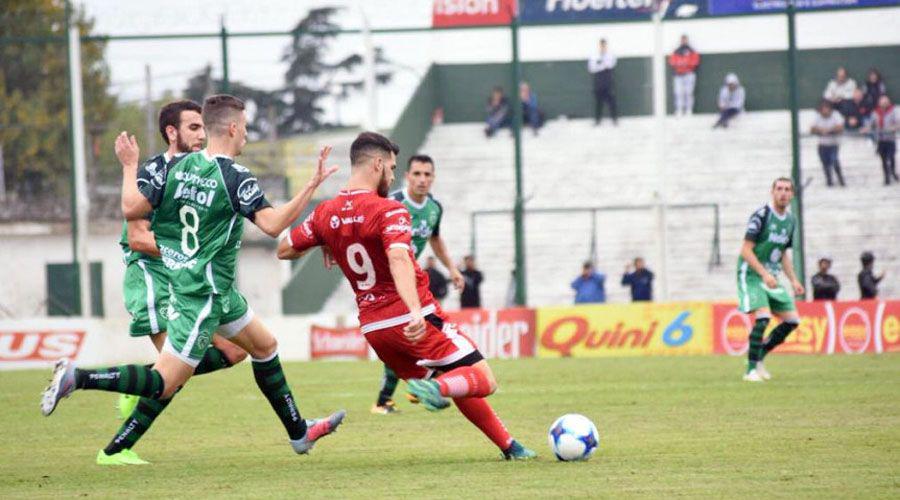 Sarmiento vence por 1 a 0 a San Martiacuten de Tucumaacuten