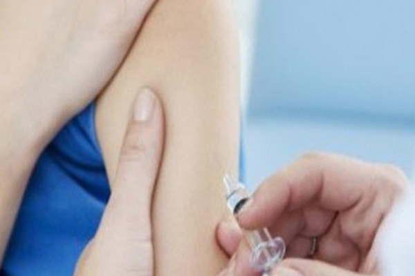 Instan a la comunidad a vacunarse contra la gripe