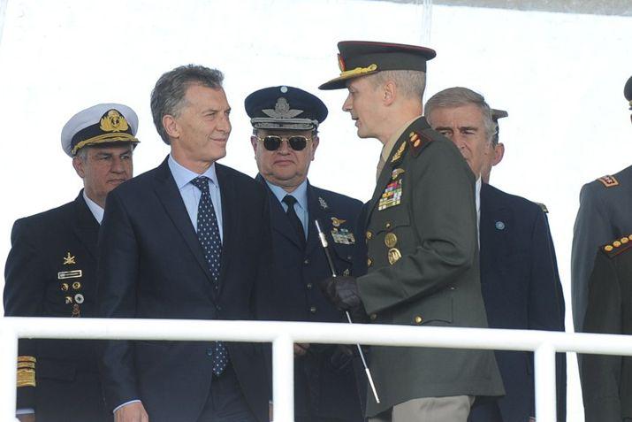 El mandatario solicitó que las FFAA también contribuyan en la política exterior 