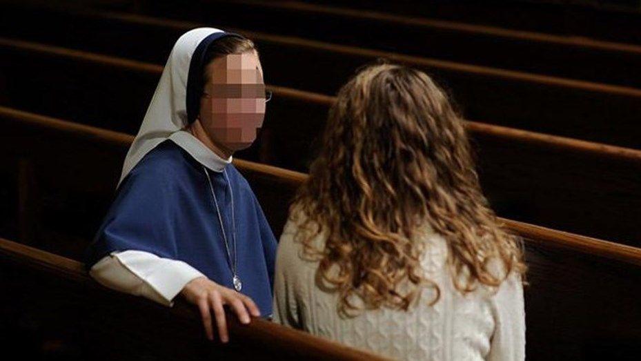 Escaacutendalo- Una monja estaacute embarazada y asegura que fue el espiacuteritu santo