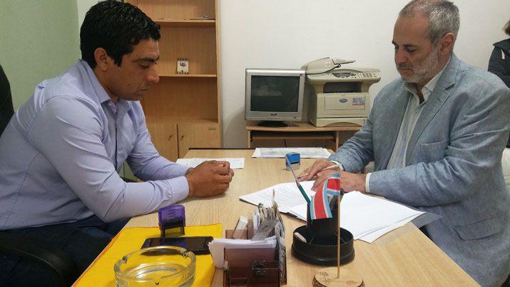 Firman convenio de cooperacioacuten con la Comisioacuten Municipal