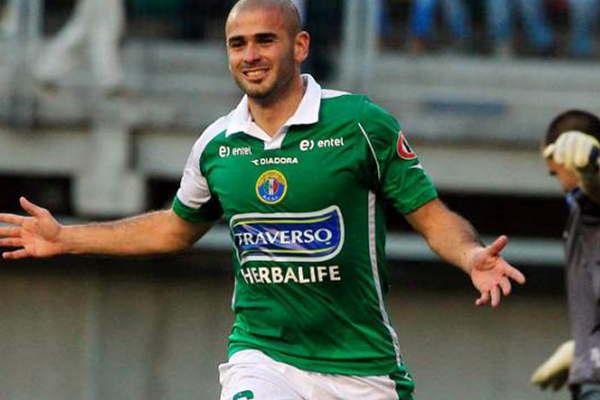 Sebastiaacuten Saacuteez jugaraacute en la Universidad Catoacutelica