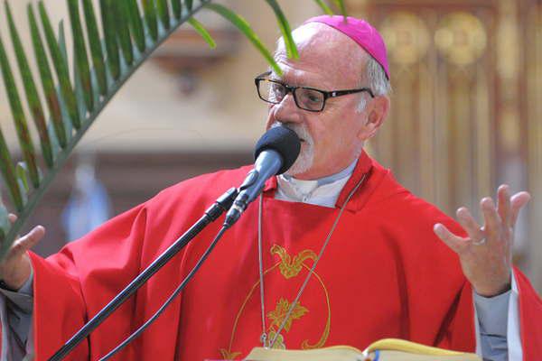 Realizan actos en honor al Santiacutesimo Sacramento