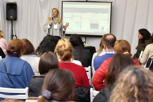 Docentes de todo el paiacutes participan del Desafiacuteo Aprendizaje 2030