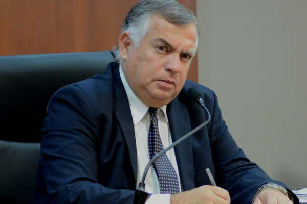 Por antildeos ultrajoacute sexualmente a sus hijastras y la mayor contoacute todo en su escuela en Buenos Aires