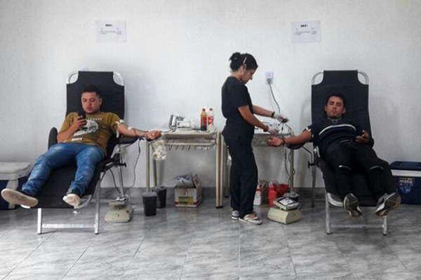 Esta semana habraacute colecta de sangre en dos instituciones educativas