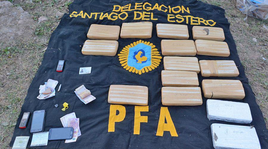 Detienen a conductor con 50 kg de cocaiacutena