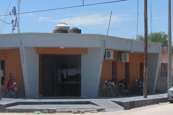 Roboacute materiales para la construccioacuten desde una vivienda termense