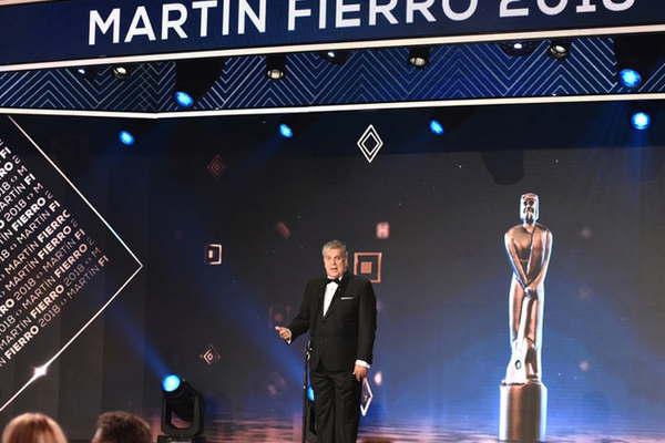 Ventura- Hubo una fiesta social y laboral en la calle y una gran fiesta en el escenario