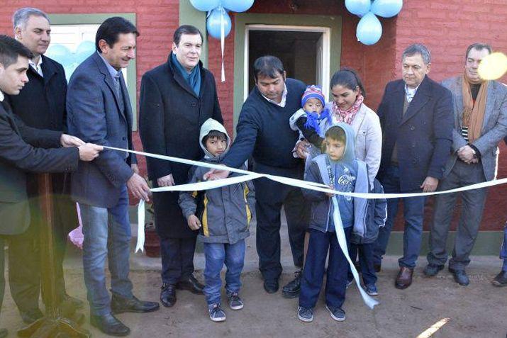El primer mandatario habilitó numerosas viviendas sociales en el departamento Alberdi