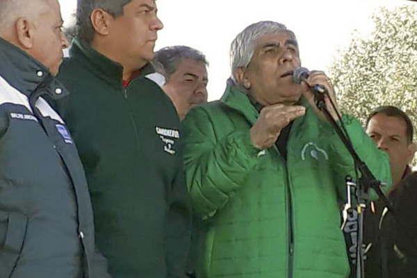 Camioneros rechazan el 15-en-porciento- y van a huelga