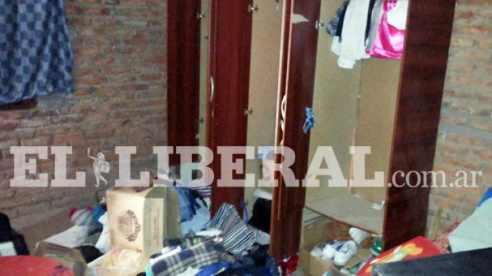 Ladrones desvalijaron una casa en el barrio Huaico Hondo