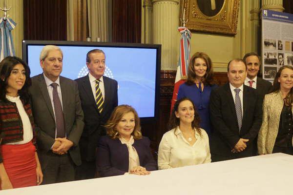 El Senado de la Nacioacuten homenajeoacute a Mama Antula