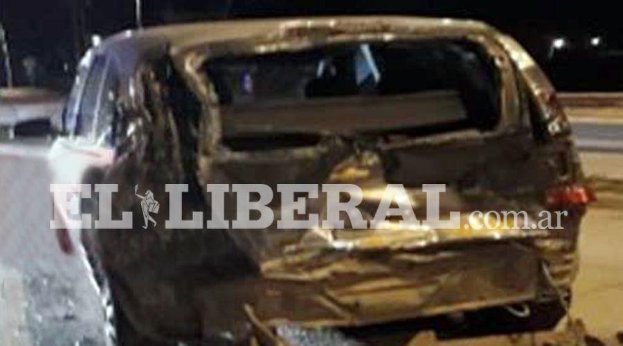 Conductor ebrio fue chocado por un camioacuten de la policiacutea
