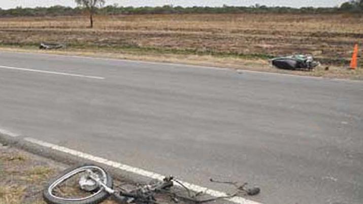 Cinco heridos tras derrape de motos
