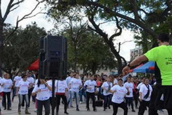A pesar del friacuteo siguen los encuentros de actividad fiacutesica y controles de salud