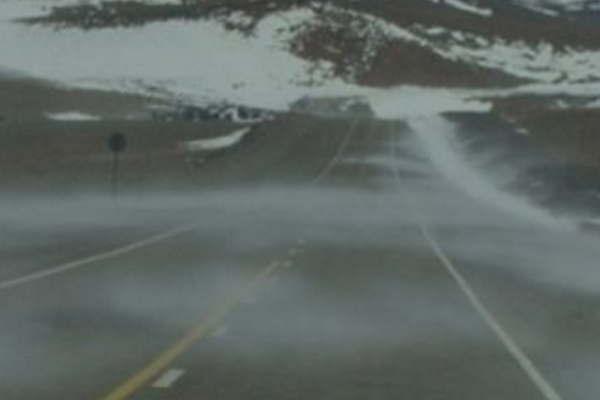 Cerraron el Paso Internacional San Francisco  por viento blanco en Catamarca