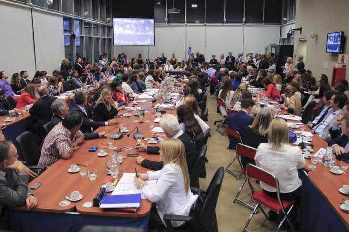 En la tarde de hoy se conoció el dictamen del proyecto para el aborto legal el cual ser tratado este miércoles en el recinto por los diputados