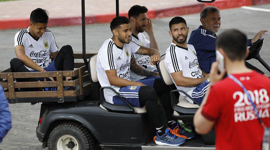 Sampaoli proboacute por tercera vez la misma formacioacuten