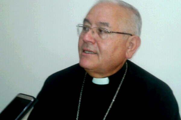 Monsentildeor Joseacute Melitoacuten Chaacutevez- Tenemos que unirnos en profunda oracioacuten entre todos