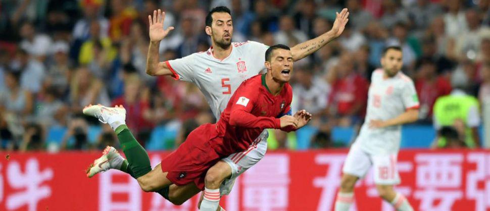 Con goles de Ronaldo Portugal empatoacute con Espantildea 3 a 3