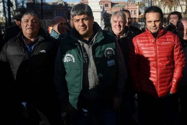 Camioneros marchoacute con las dos CTA y amenazoacute con un paro de 72 horas