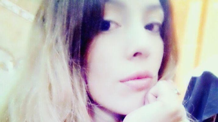 El dolor de los santiaguentildeos por el crimen de Jeacutesica Coronel