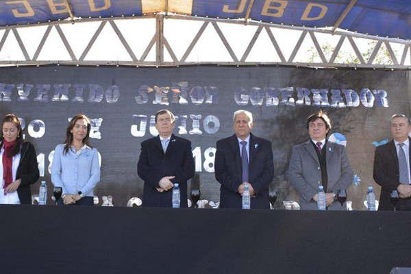 Zamora- No podriacutea haber calidad educativa si no hay una infraestructura que haga iguales a todos