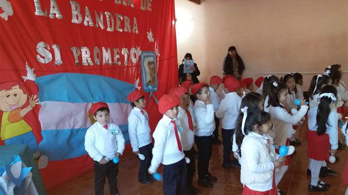Colonia Dora tuvo su acto por el Diacutea de la Bandera