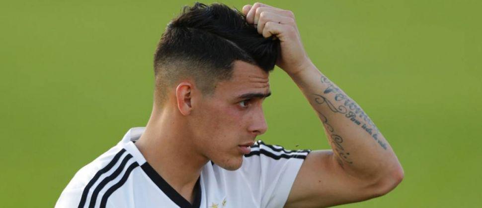 Pavoacuten al banco- asiacute formaraacute la Argentina ante Croacia