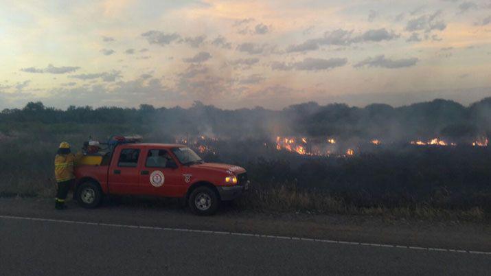 Incendio de campos movilizoacute a Bomberos de Bandera