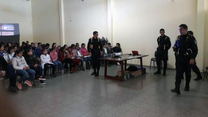 Continuacutean las charlas de concientizacioacuten sobre seguridad vial