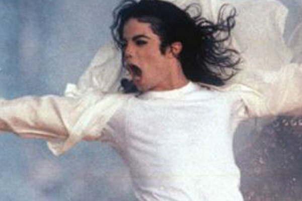 Michael Jackson reviviraacute en Broadway 