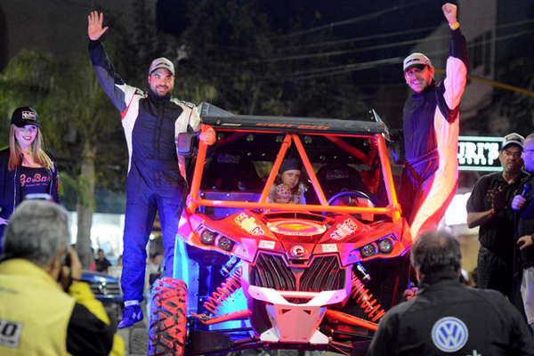 Gran arranque para los protagonistas