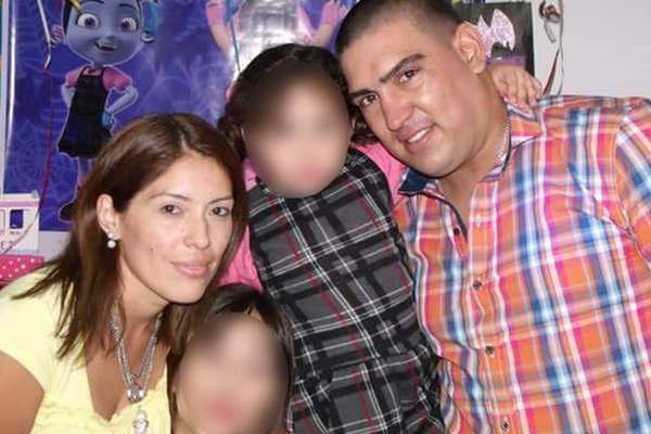Excarcelan al policiacutea que abrioacute fuego contra su ex cuntildeado post masacre de su familia