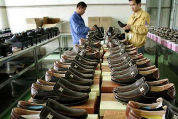 Cayoacute el consumo de calzados y aumentaron las importaciones