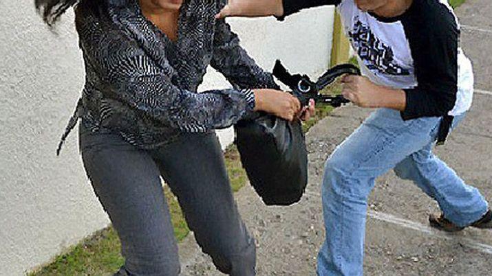 La mujer fue atacada violentamente