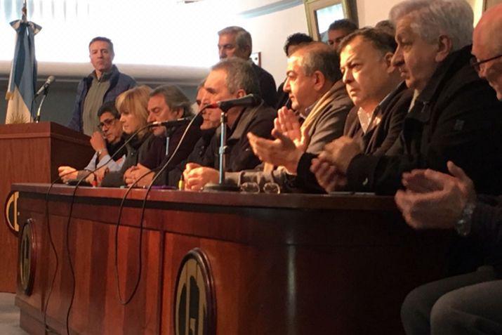 Las autoridades de la CGT analizaron el paro durante una conferencia de prensa