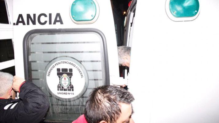 Laacutezaro Baacuteez viajoacute a Santa Cruz por el fallecimiento de su madre