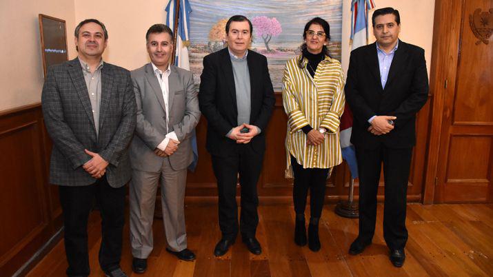 El Gobernador recibioacute a disertantes del Taller de Turismo de Reuniones